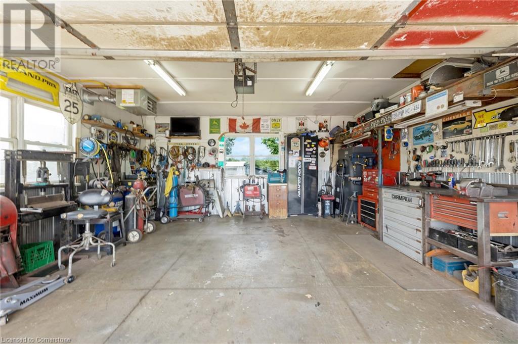 Photo 18 of 1767 Centre Road, Hamilton ON