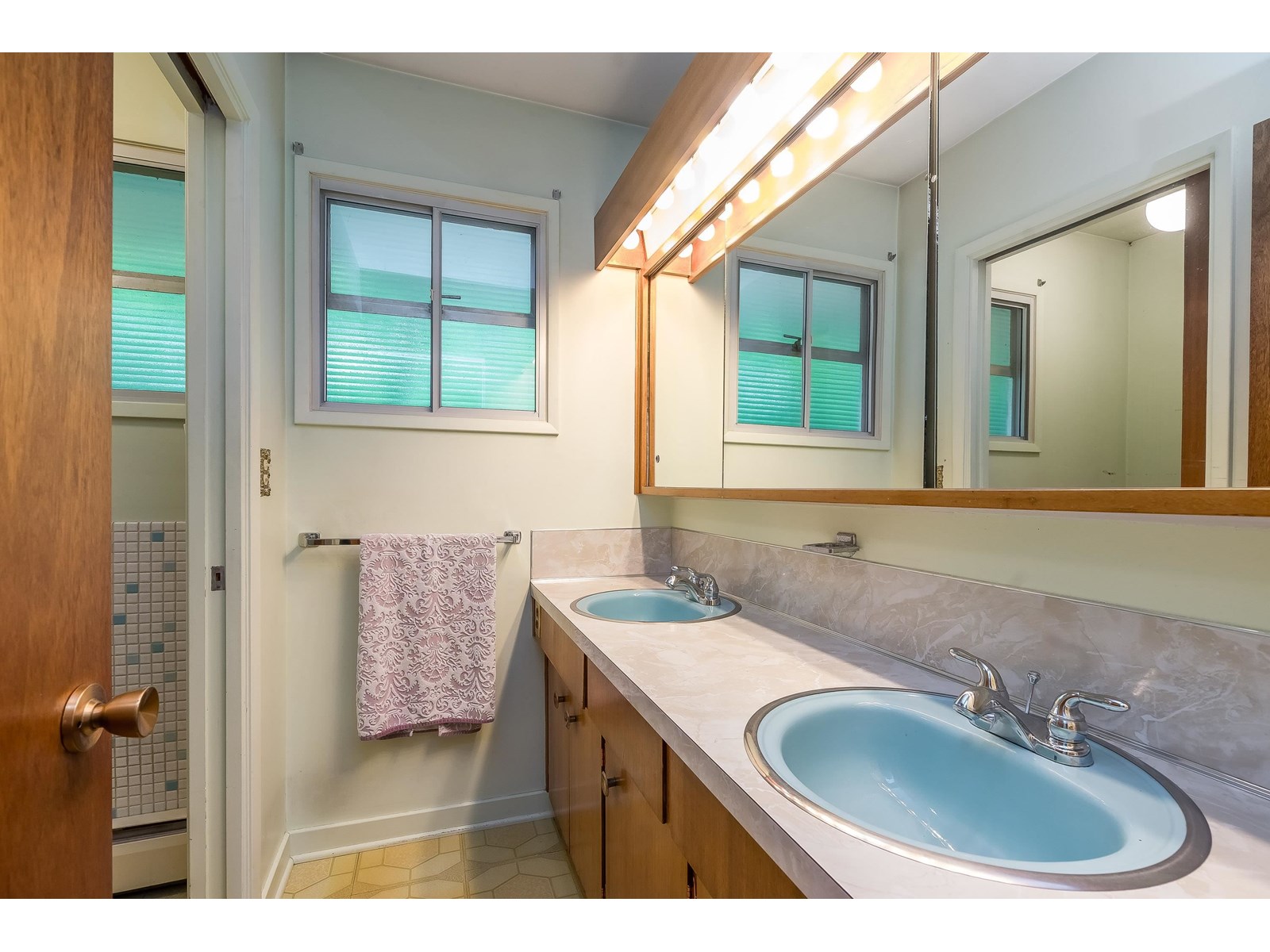 15875 101A AVENUE, Surrey