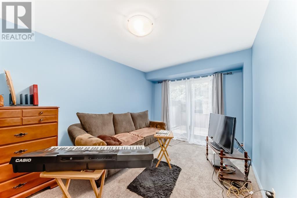 Single Family House Bungalow for Sale in  HOLDEN Road SW Haysboro Calgary 