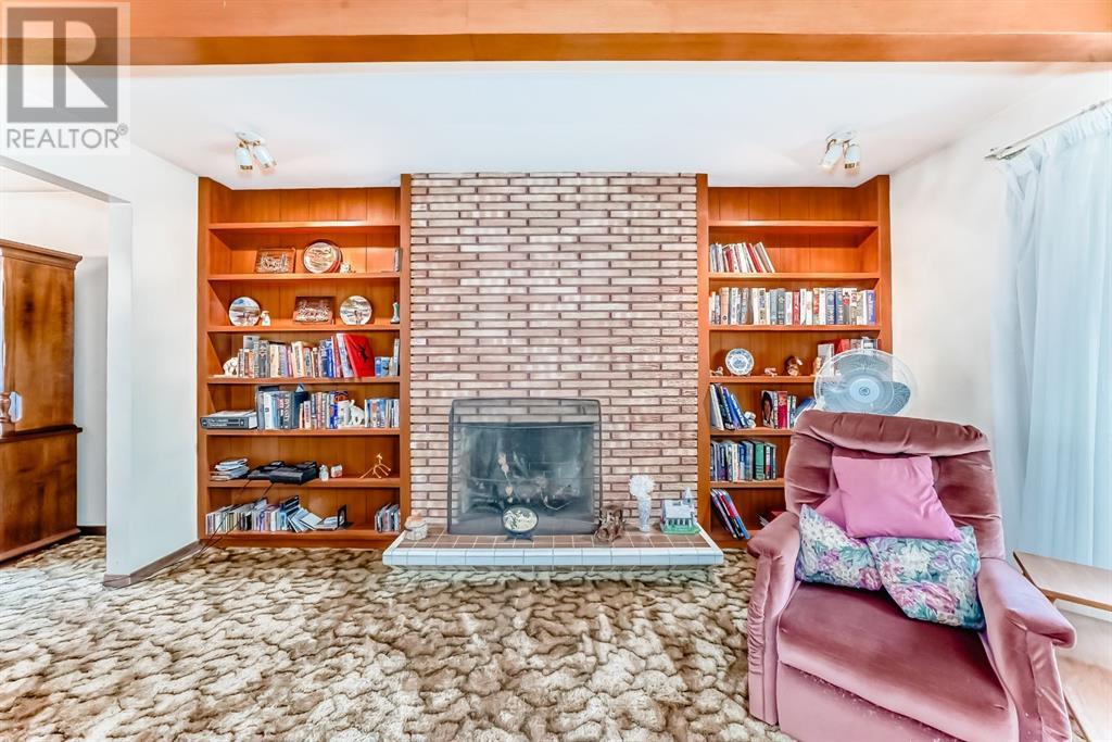 Single Family House Bungalow for Sale in  HOLDEN Road SW Haysboro Calgary 