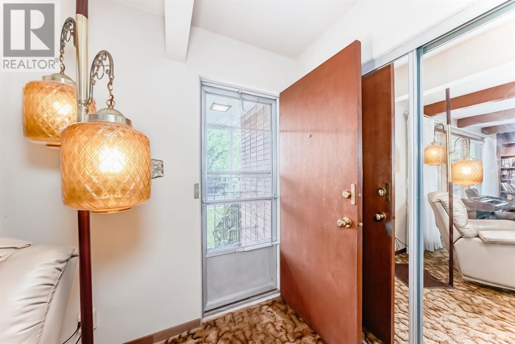 Single Family House Bungalow for Sale in  HOLDEN Road SW Haysboro Calgary 