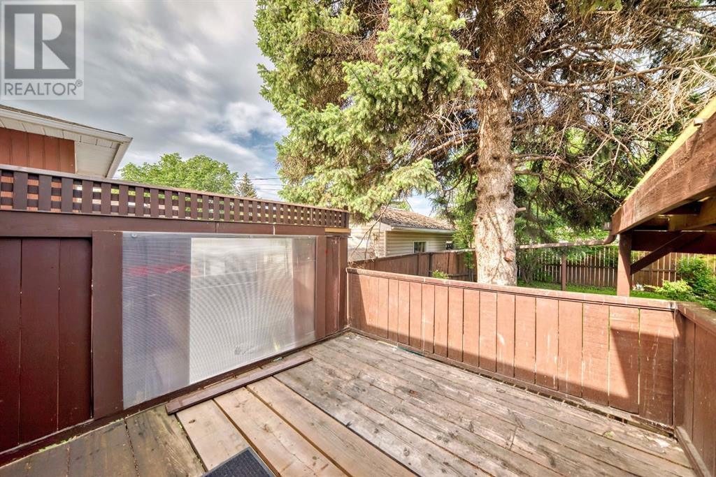Single Family House Bungalow for Sale in  HOLDEN Road SW Haysboro Calgary 