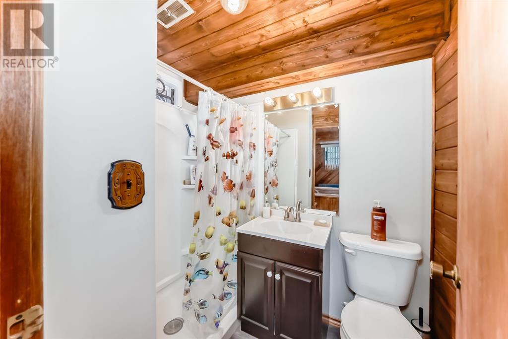 Single Family House Bungalow for Sale in  HOLDEN Road SW Haysboro Calgary 