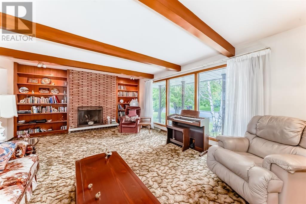 Single Family House Bungalow for Sale in  HOLDEN Road SW Haysboro Calgary 