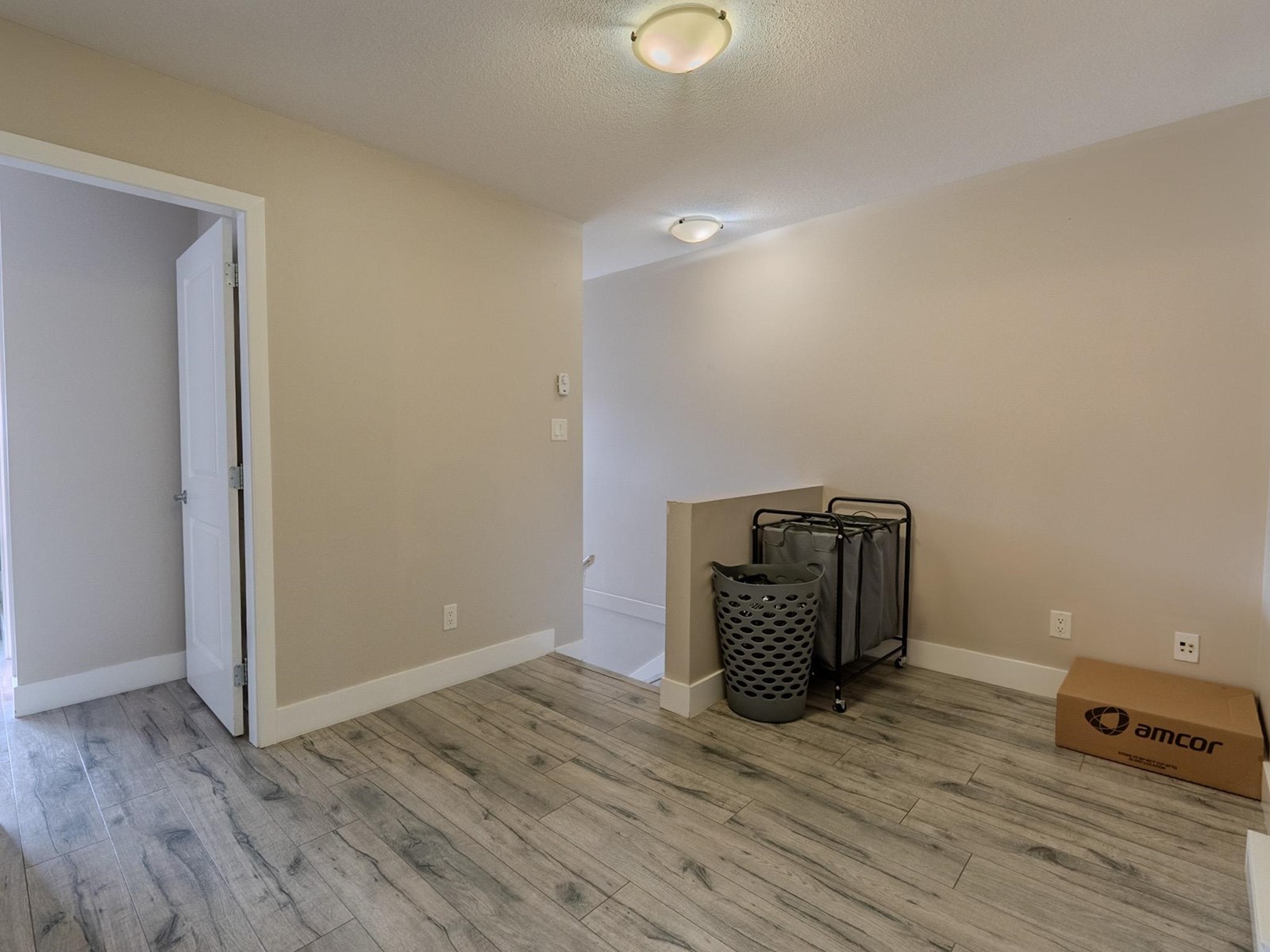 Photo 11 of 25 31235 Upper Maclure Road, Abbotsford BC