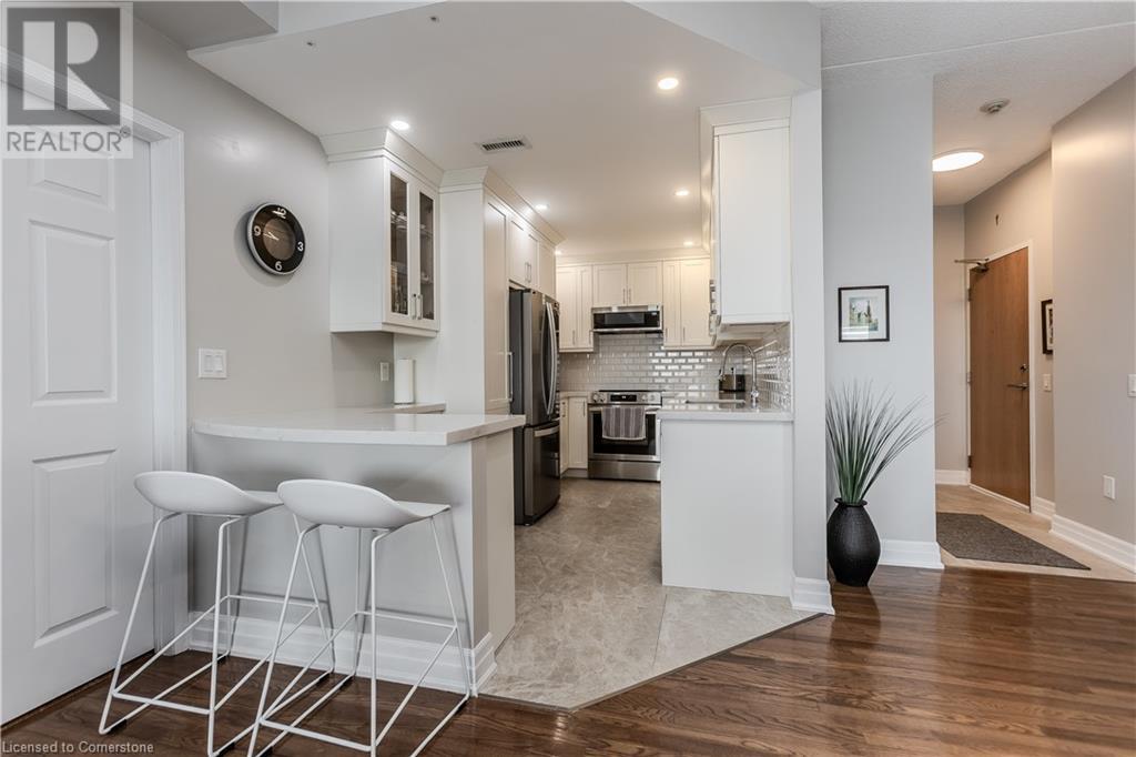 Photo 12 of 2085 Amherst Heights Drive Unit 401, Burlington ON