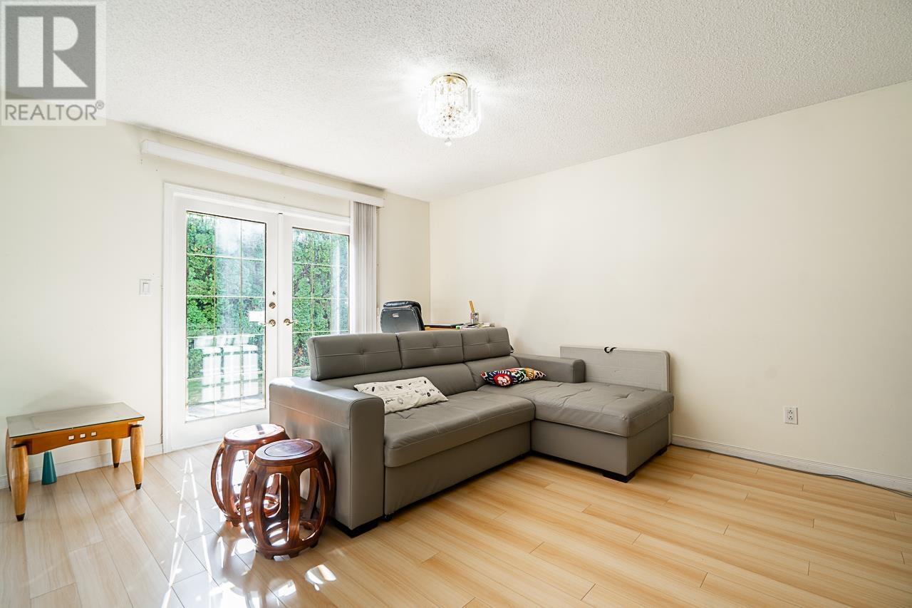 Photo 17 of 5860 Kozier Place, Richmond BC