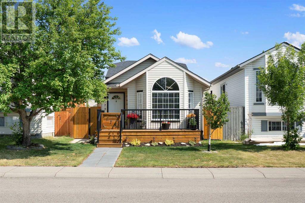 Single Family House 4 Level for Sale in  Coverton Close NE Coventry Hills Calgary 