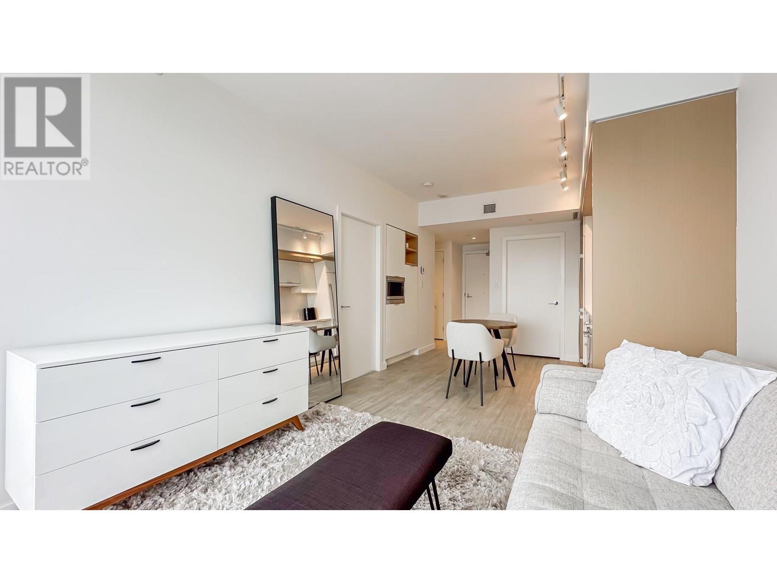 Photo 4 of 1406 1661 Quebec Street, Vancouver BC