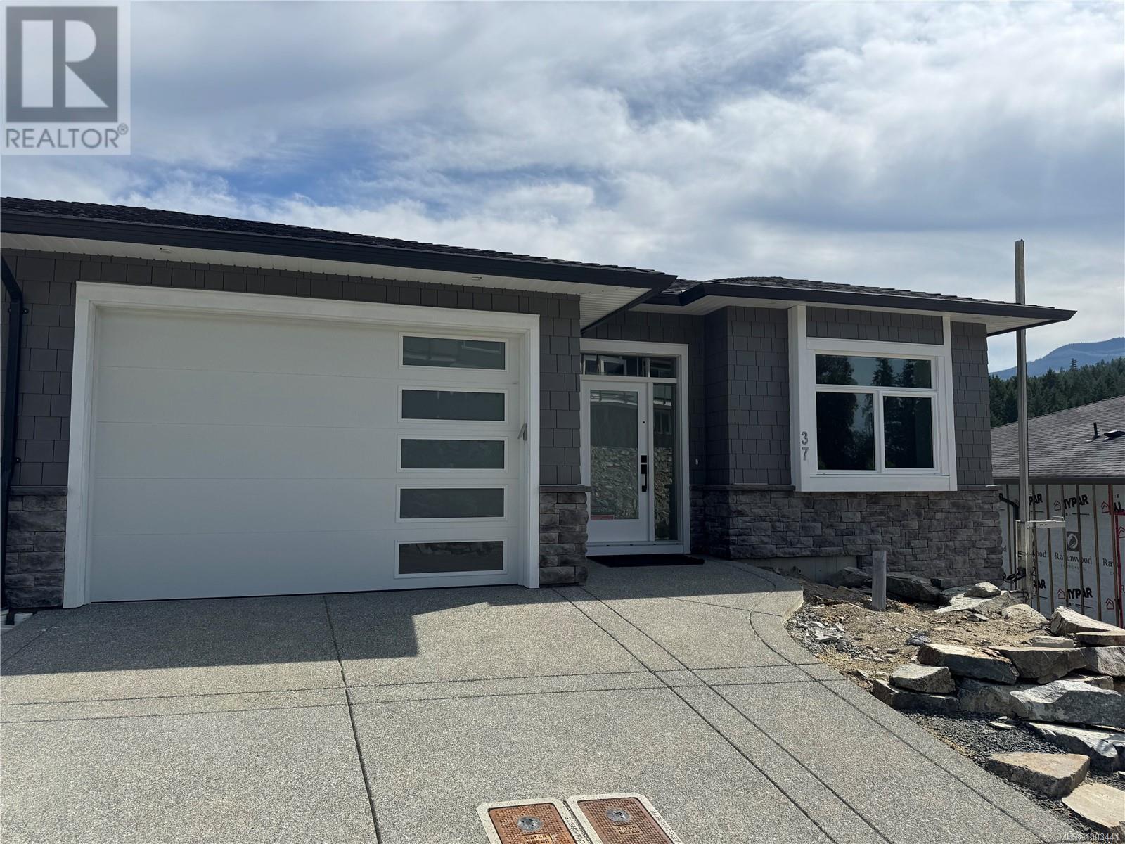 Photo 2 of 37 626 Farrell Rd, Ladysmith BC