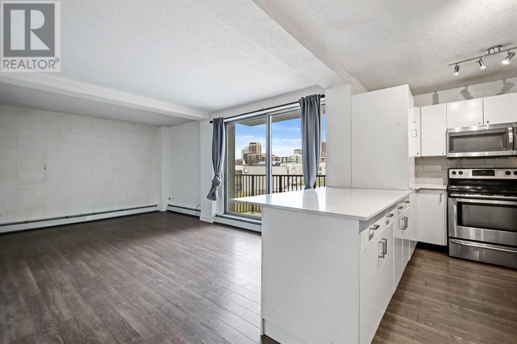 Single Family House for Sale in    Avenue SW Cliff Bungalow Calgary 