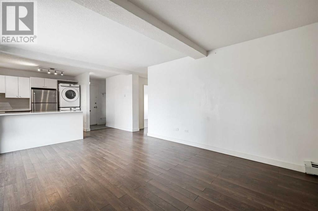 Single Family House for Sale in    Avenue SW Cliff Bungalow Calgary 