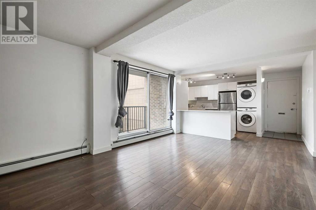 Single Family House for Sale in    Avenue SW Cliff Bungalow Calgary 