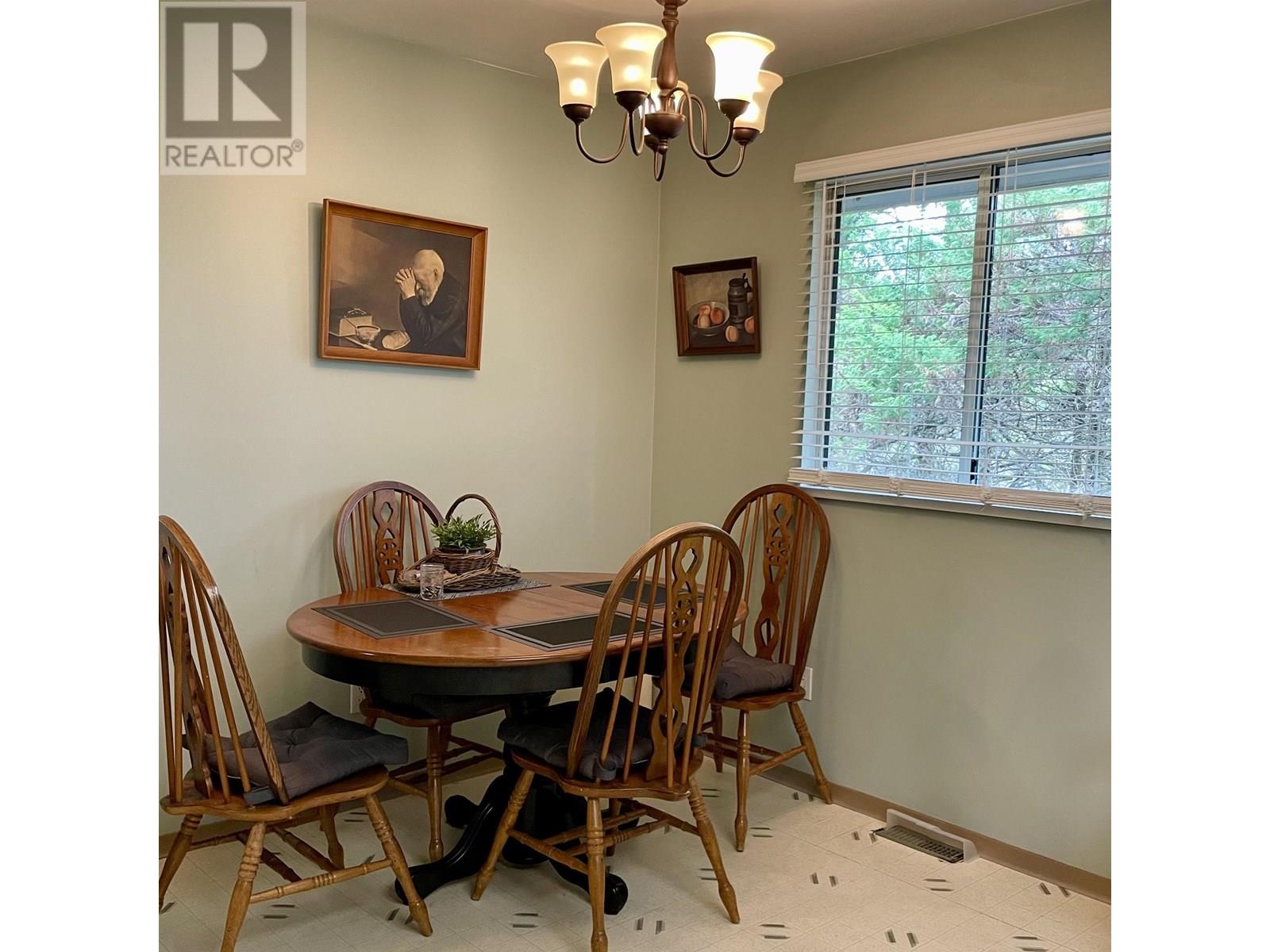 Photo 1 of 21854 Lougheed Highway, Maple Ridge BC