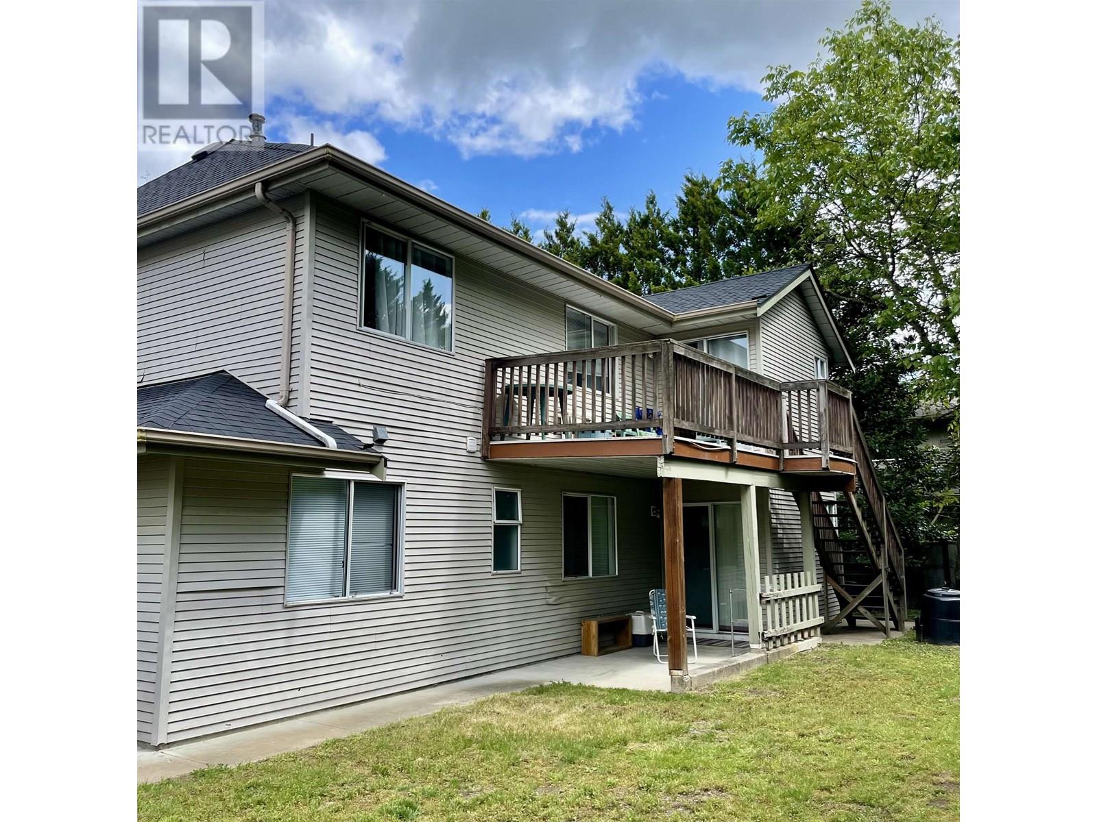 Photo 17 of 21854 Lougheed Highway, Maple Ridge BC