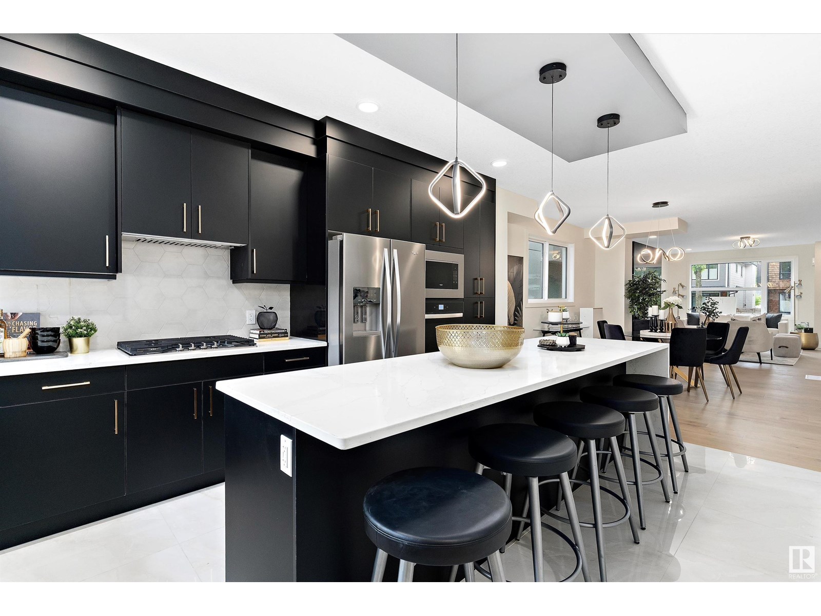 Photo 16 of 10965 129 St Nw, Edmonton AB