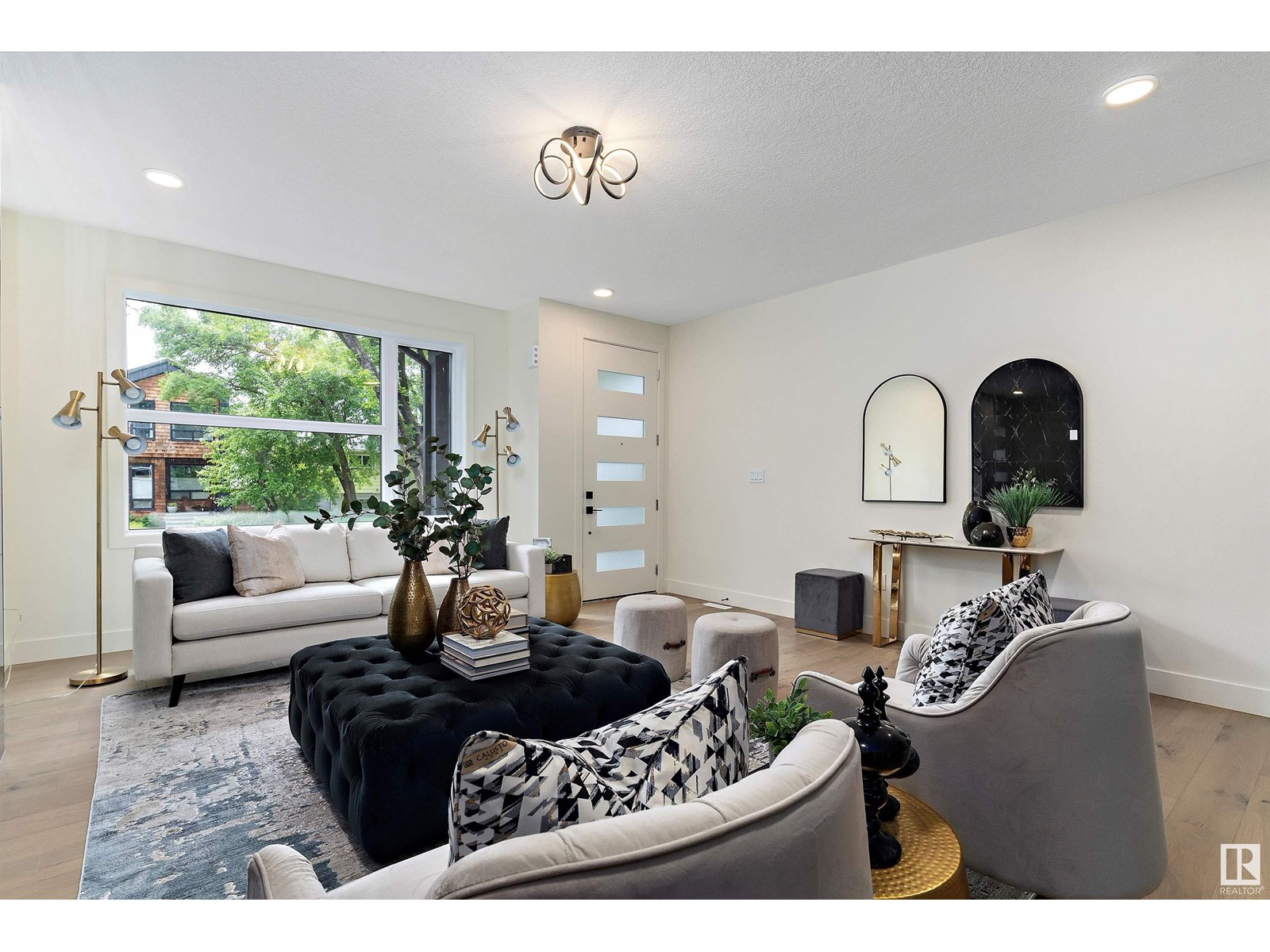 Photo 22 of 10965 129 St Nw, Edmonton AB
