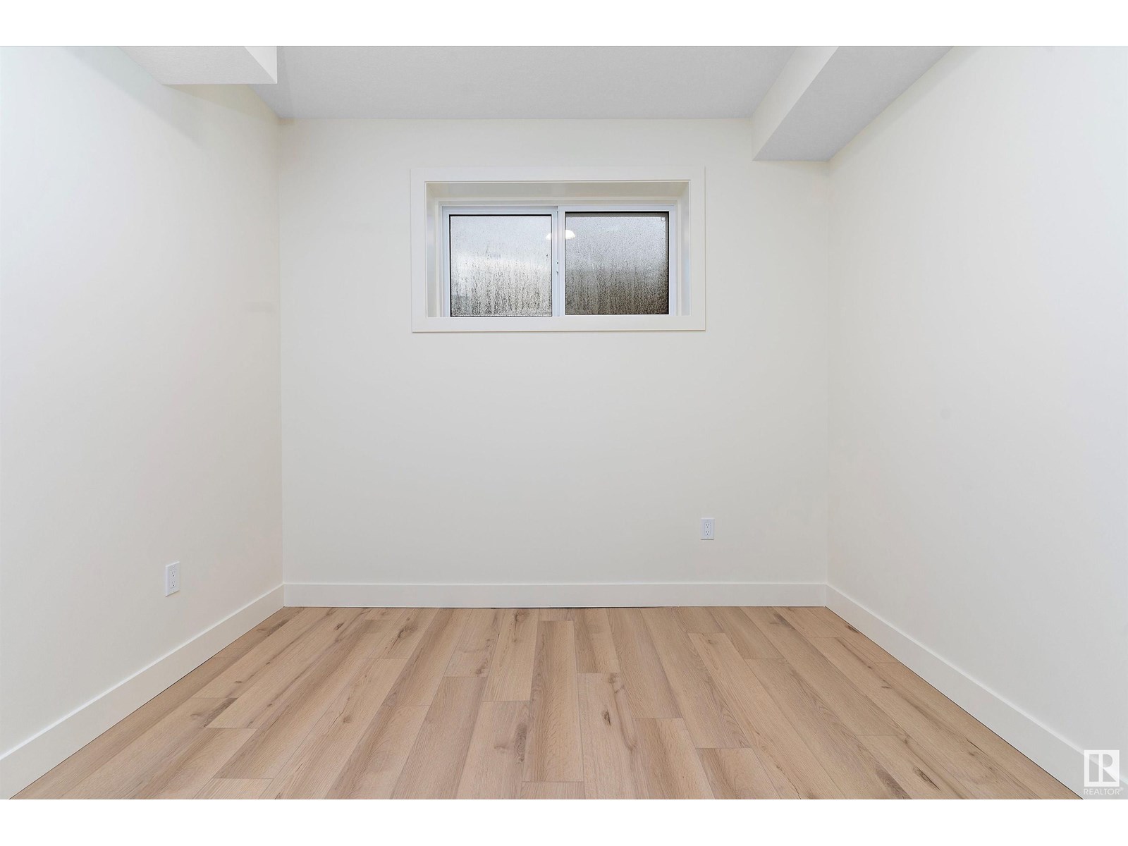 Photo 40 of 10965 129 St Nw, Edmonton AB