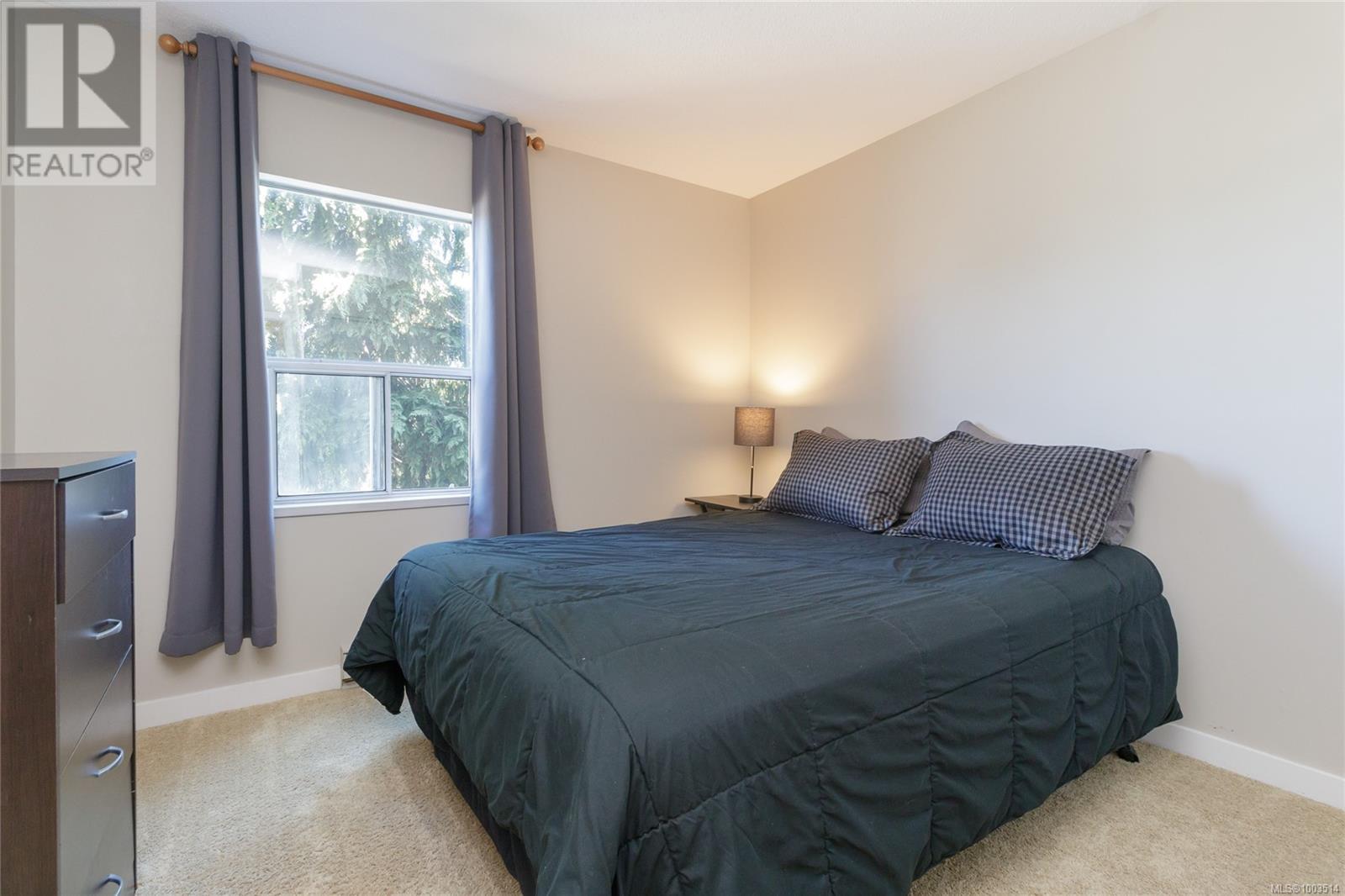 Photo 16 of 203 1725 Cedar Hill Cross Rd E, Saanich BC