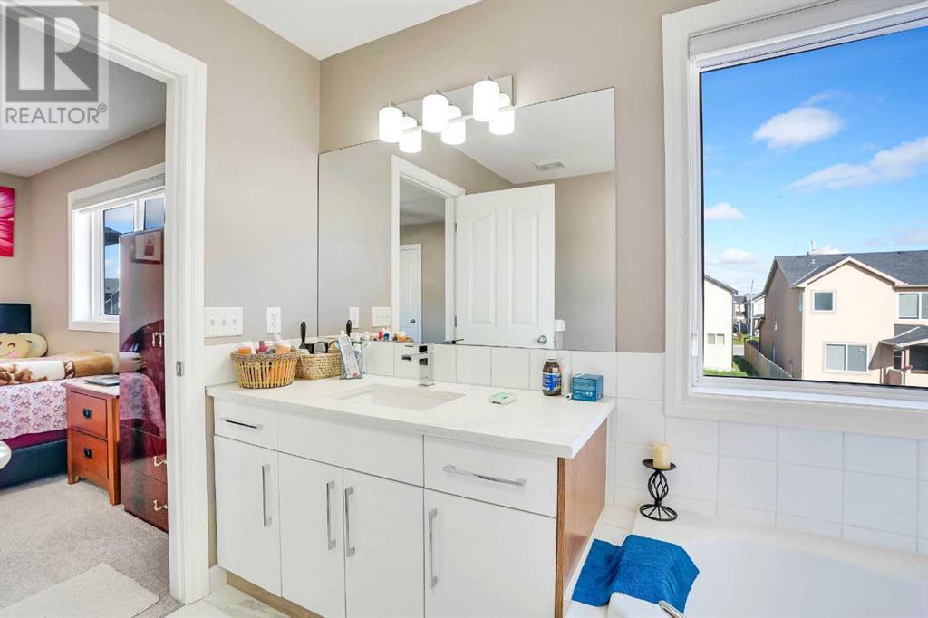 Single Family House for Sale in  Saddletree Close NE Saddle Ridge Calgary 