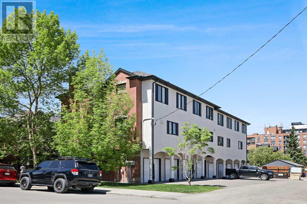 Single Family House for Sale in   Street SW Killarney/Glengarry Calgary 