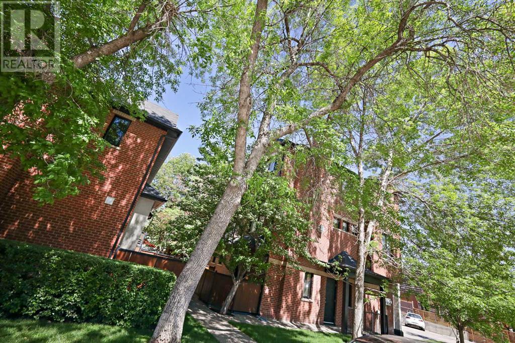 Single Family House for Sale in   Street SW Killarney/Glengarry Calgary 