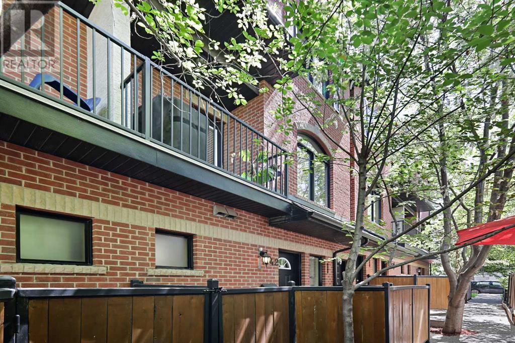 Single Family House for Sale in   Street SW Killarney/Glengarry Calgary 
