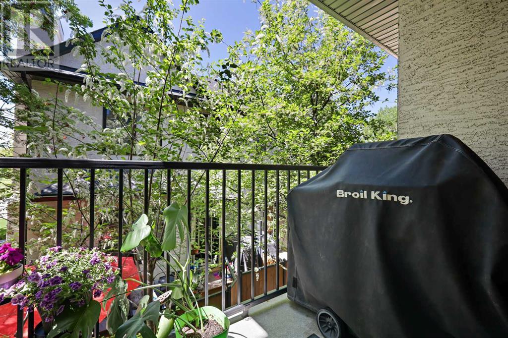 Single Family House for Sale in   Street SW Killarney/Glengarry Calgary 