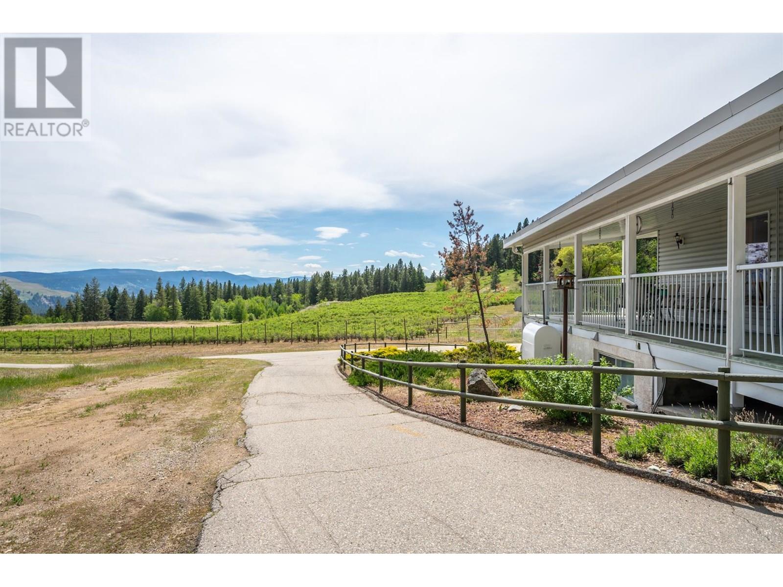 615 Cedar Creek Road, Princeton