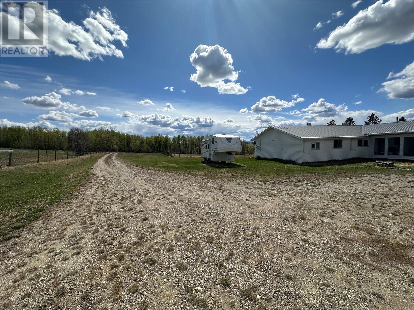 Photo 31 of 5420 224 Road, Dawson Creek BC