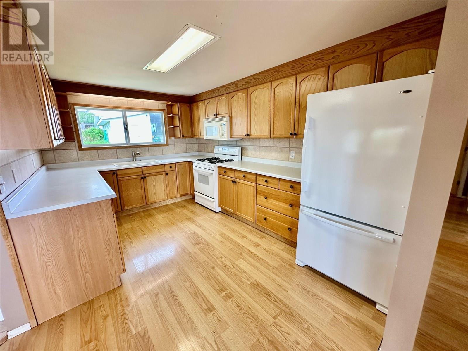 Photo 9 of 5420 224 Road, Dawson Creek BC