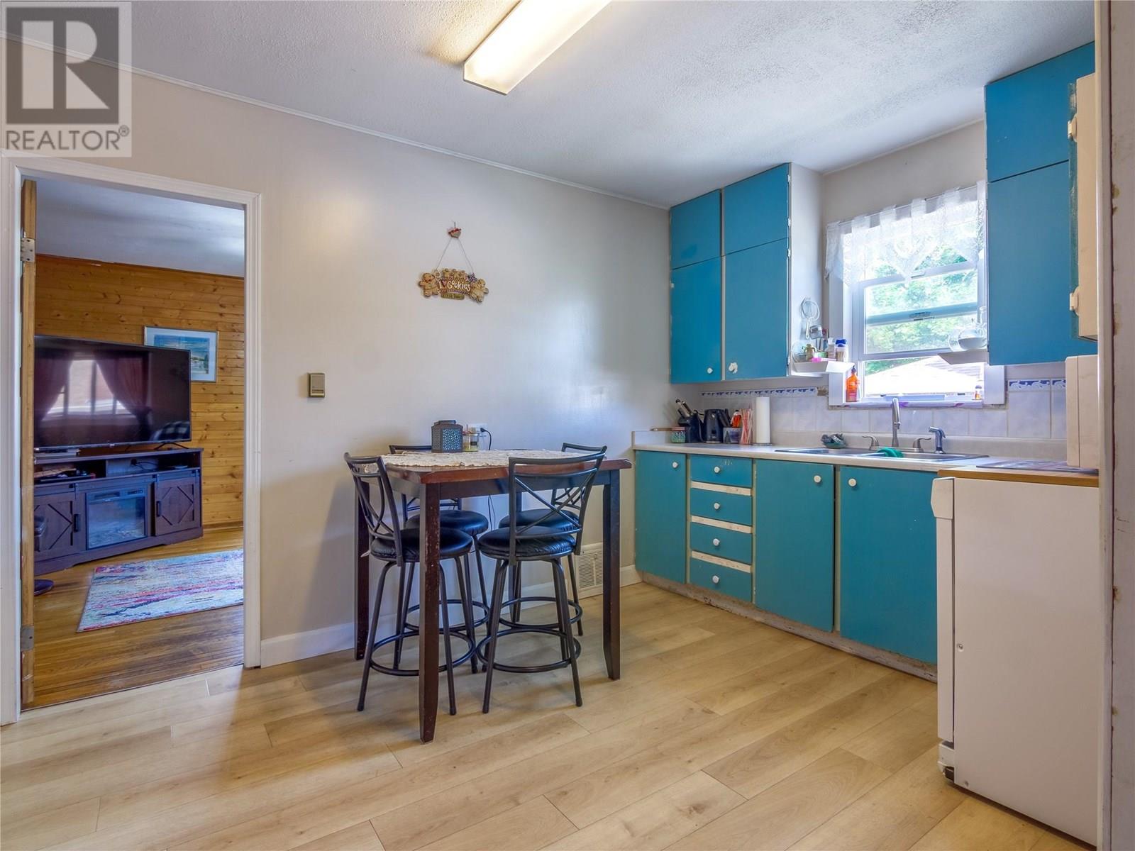 662 Ellis Street, Penticton