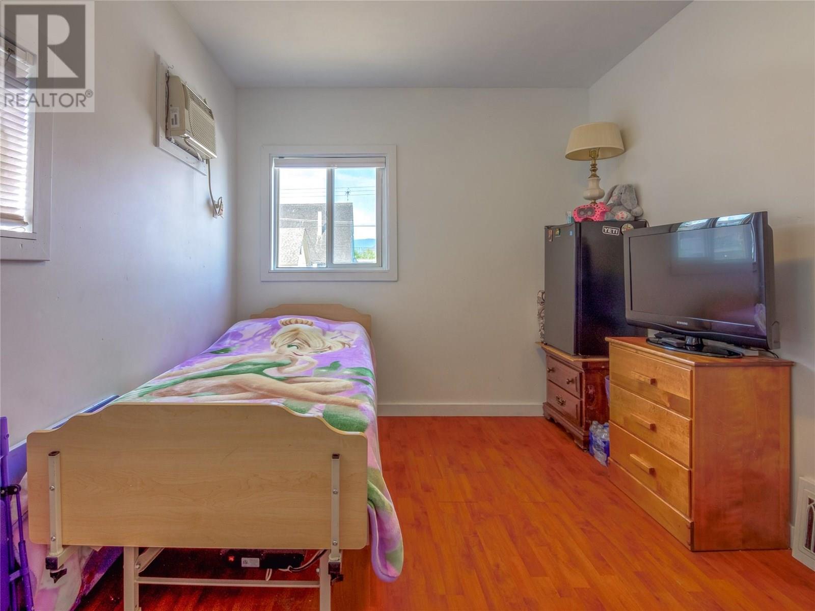 662 Ellis Street, Penticton