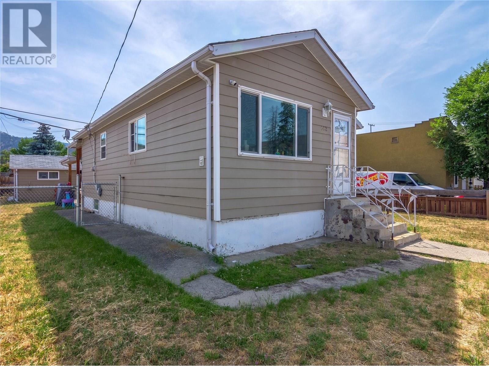  662 Ellis Street, Penticton