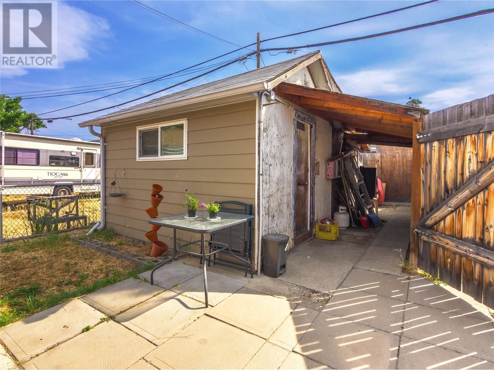  662 Ellis Street, Penticton