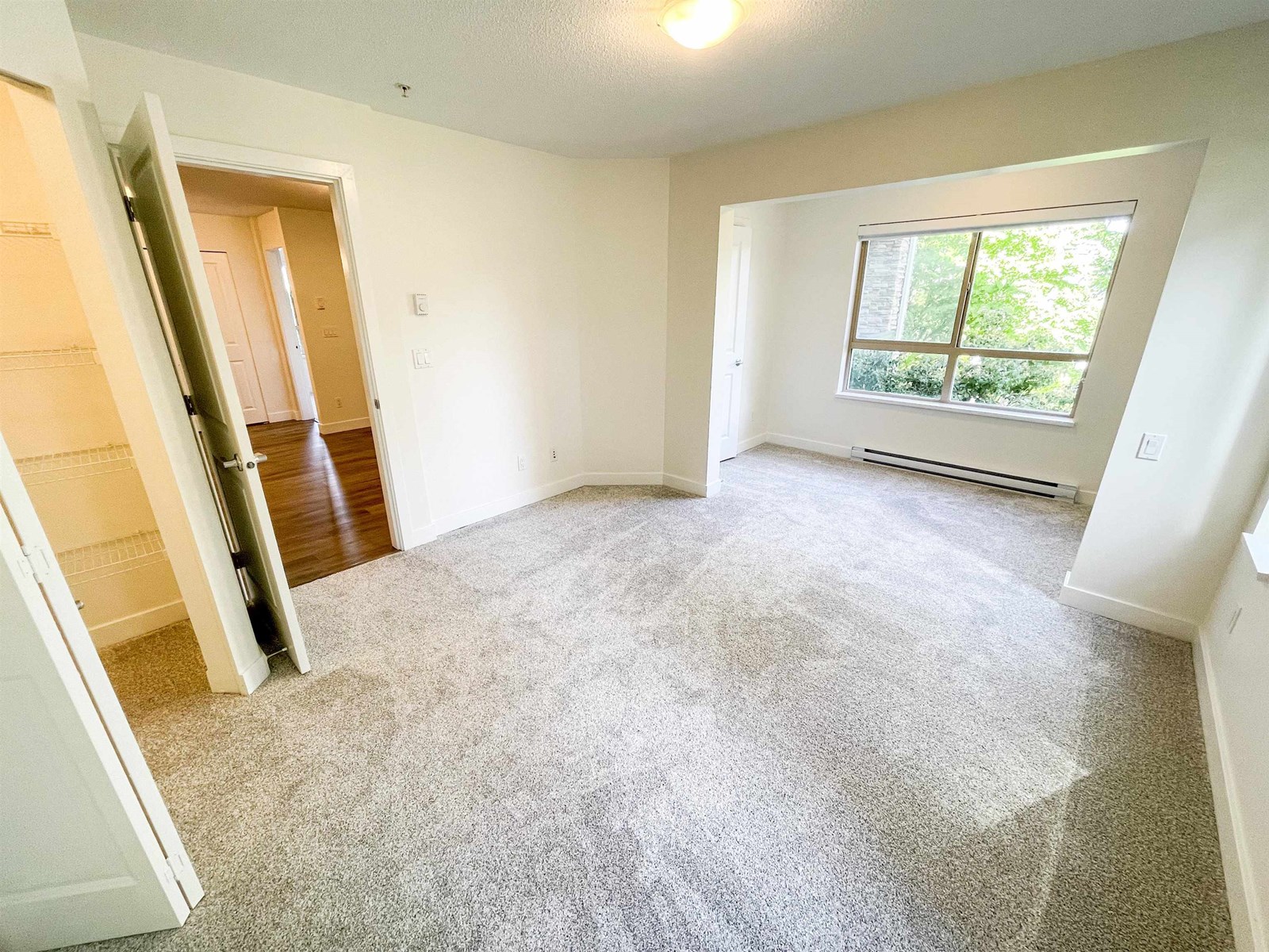 Photo 15 of 207 8915 202 Street, Langley BC