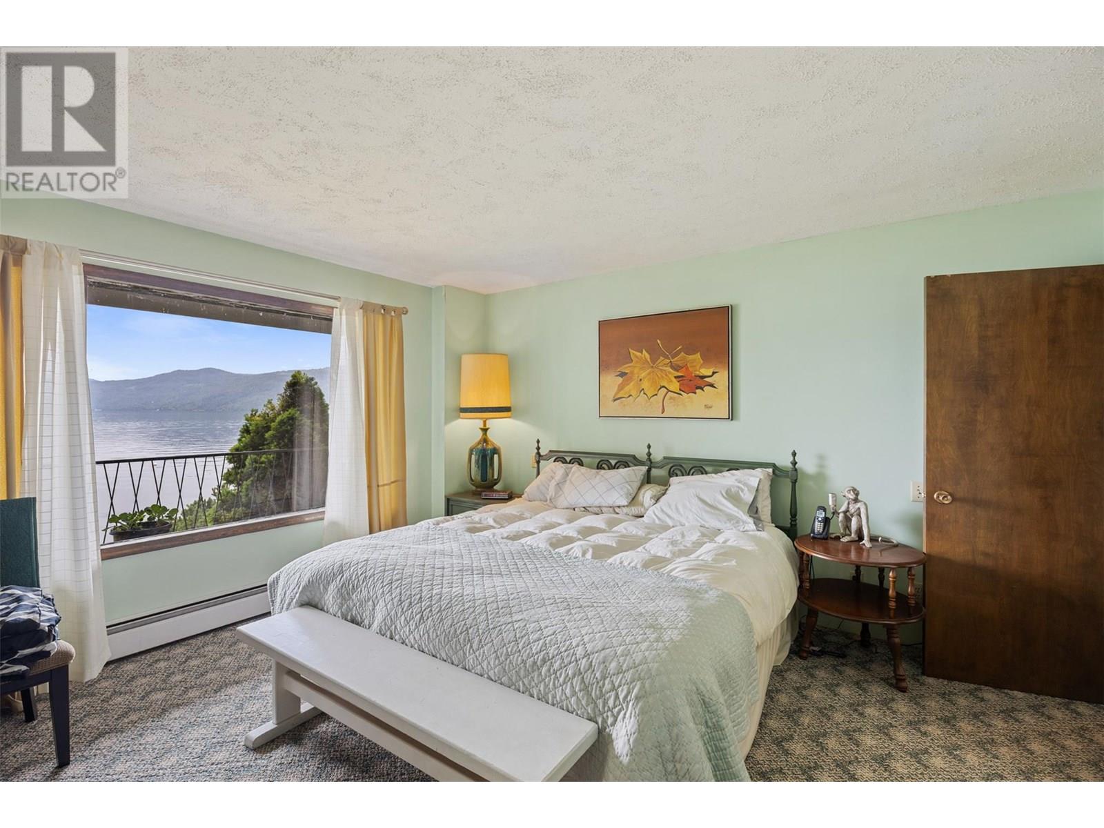 4498 SQUILAX-ANGLEMONT Road Unit# 5, North Shuswap
