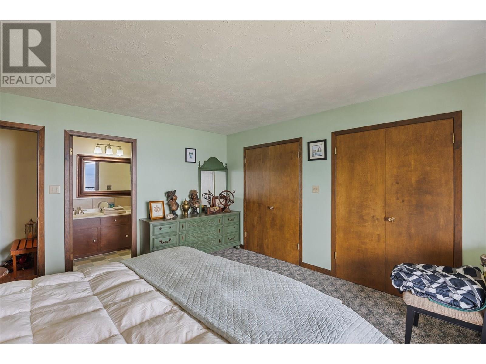4498 SQUILAX-ANGLEMONT Road Unit# 5, North Shuswap