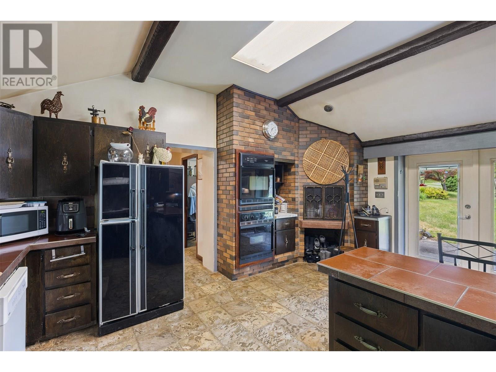 4498 SQUILAX-ANGLEMONT Road Unit# 5, North Shuswap