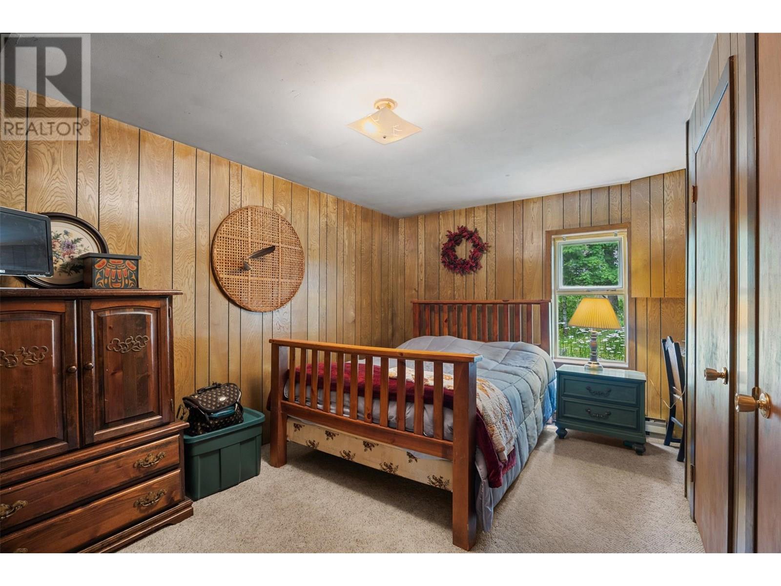 4498 SQUILAX-ANGLEMONT Road Unit# 5, North Shuswap