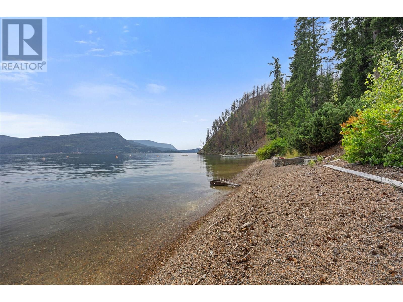 4498 SQUILAX-ANGLEMONT Road Unit# 5, North Shuswap