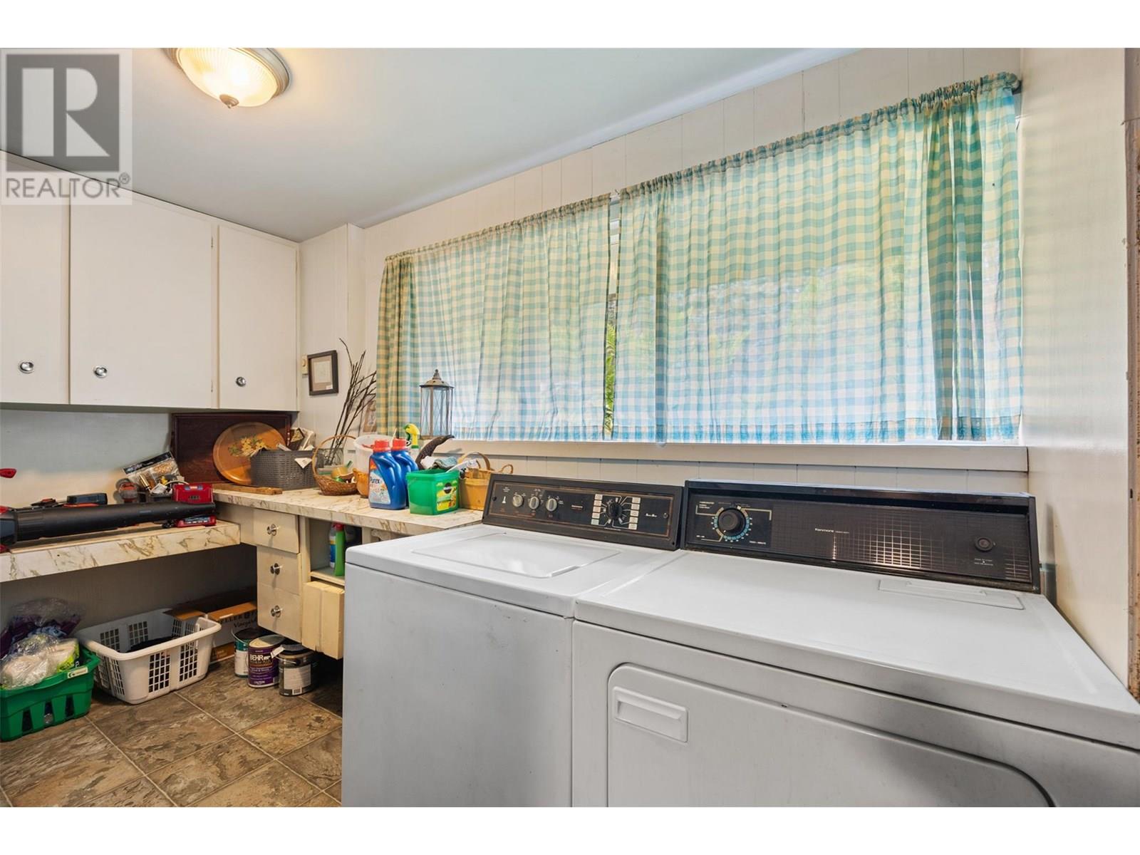4498 SQUILAX-ANGLEMONT Road Unit# 5, North Shuswap