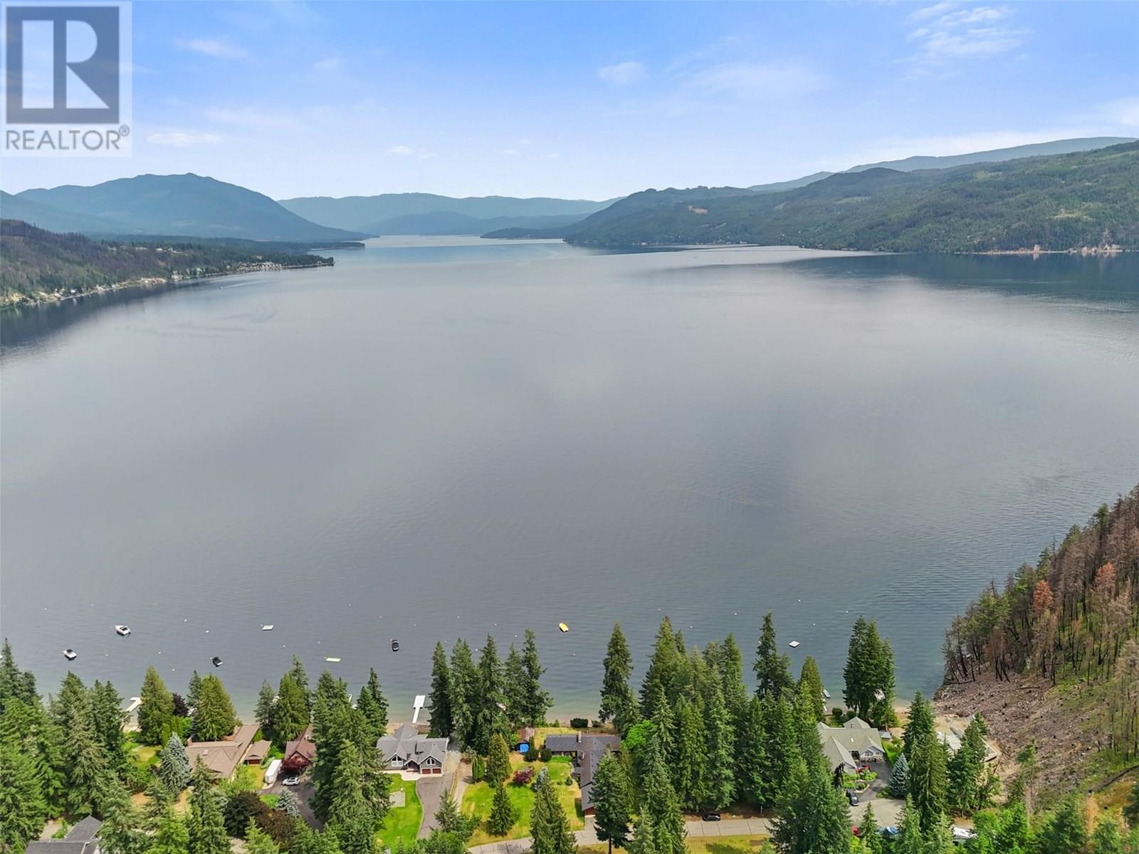 4498 SQUILAX-ANGLEMONT Road Unit# 5, North Shuswap