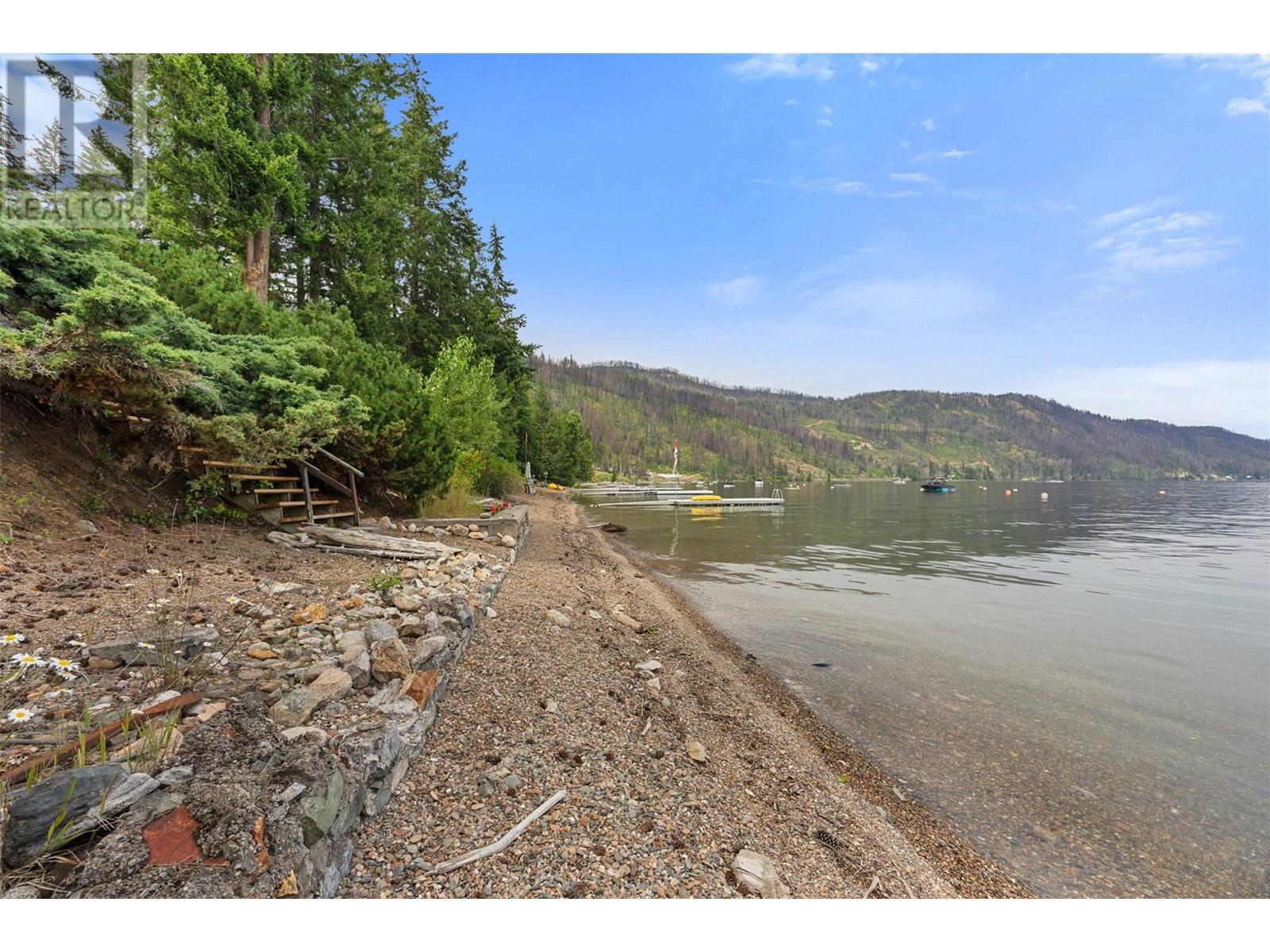 4498 SQUILAX-ANGLEMONT Road Unit# 5, North Shuswap