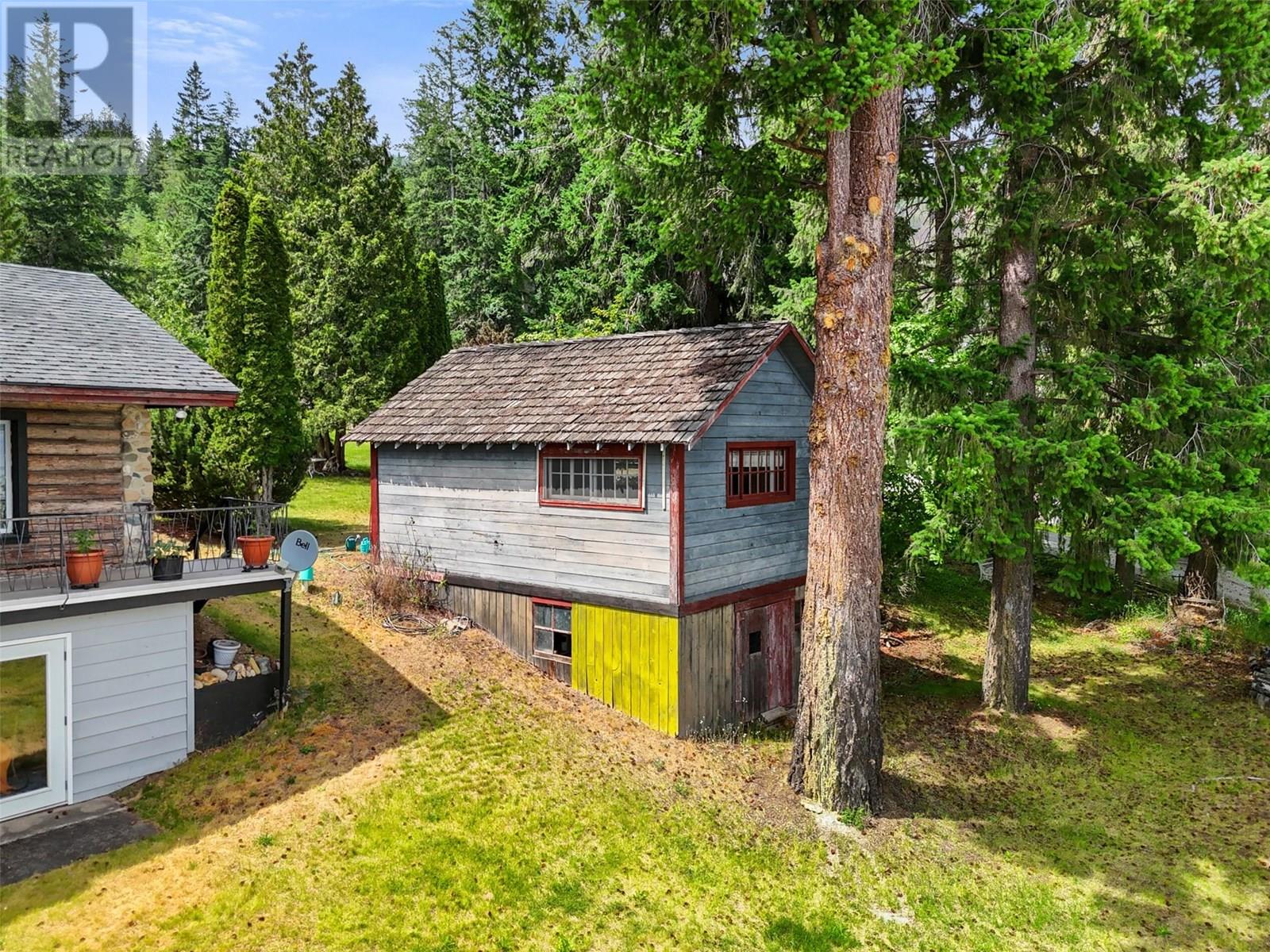 4498 SQUILAX-ANGLEMONT Road Unit# 5, North Shuswap