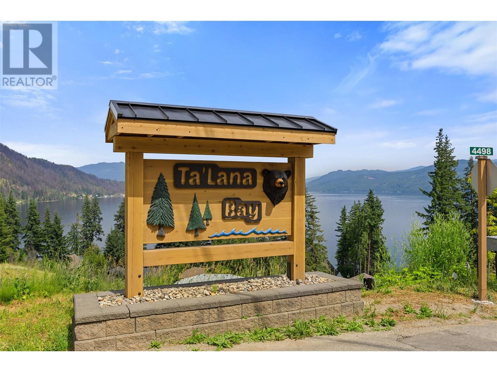 4498 SQUILAX-ANGLEMONT Road Unit# 5, North Shuswap