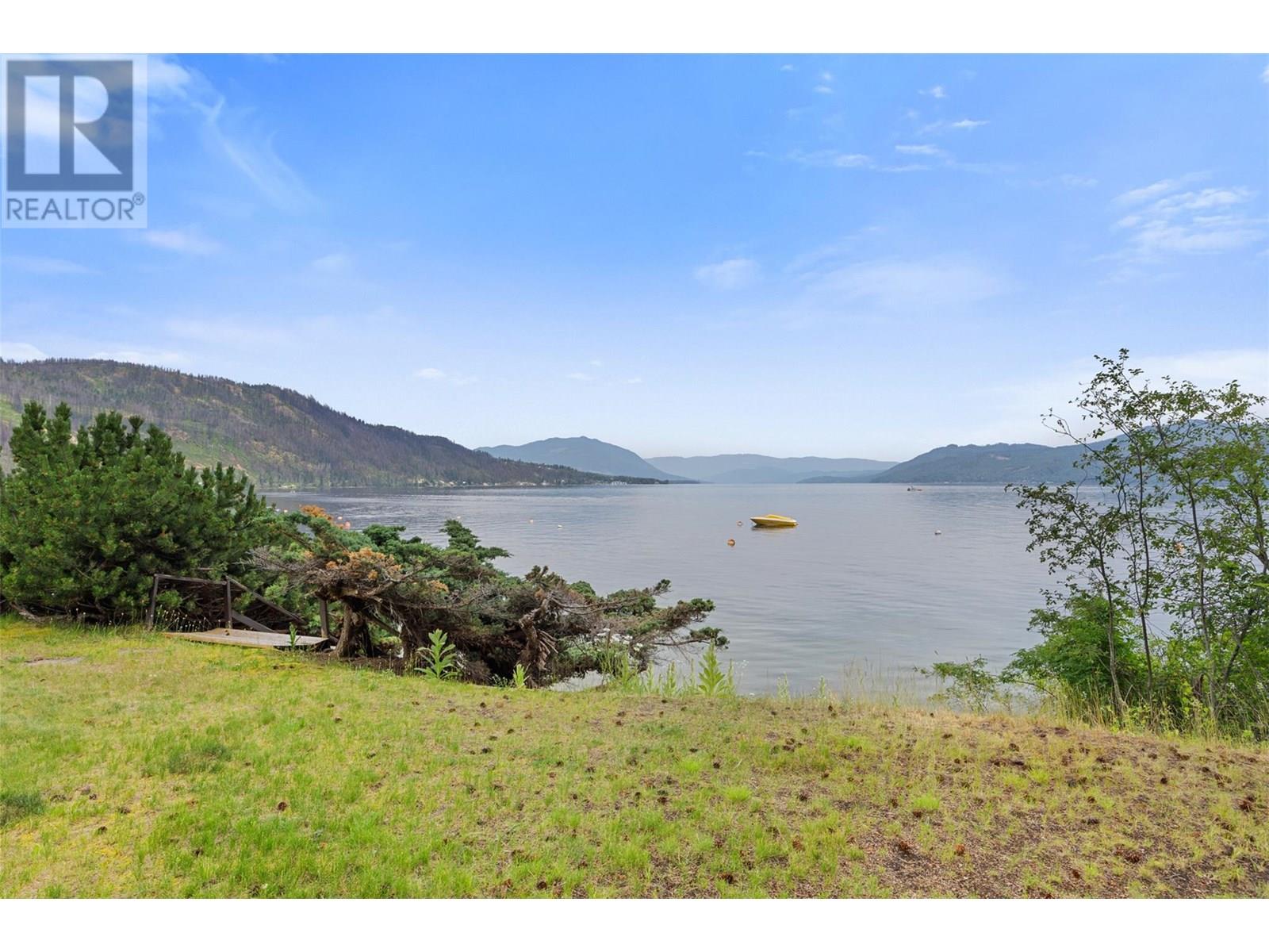 4498 SQUILAX-ANGLEMONT Road Unit# 5, North Shuswap
