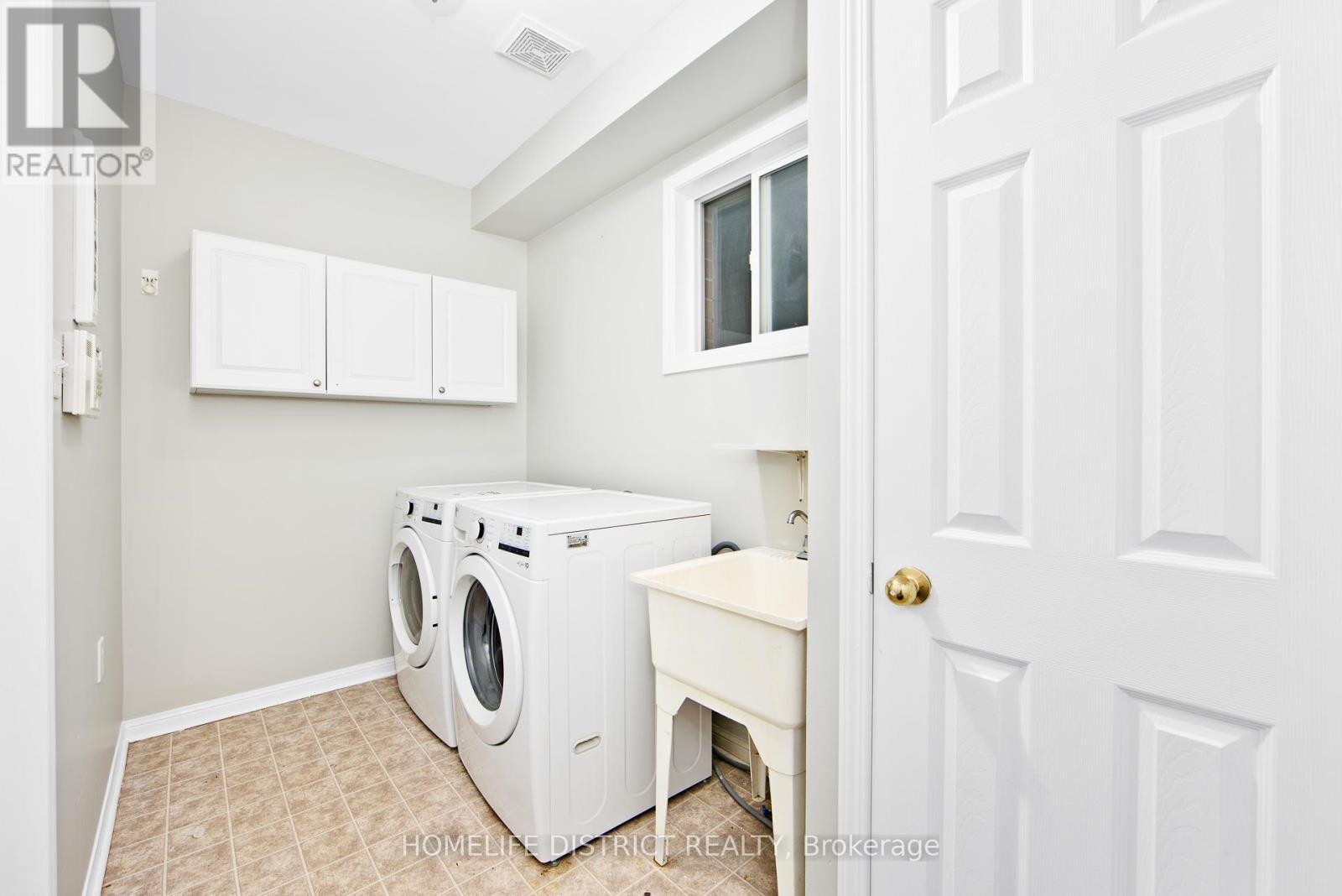 Photo 23 of 50 Weldrick Crescent, Clarington ON