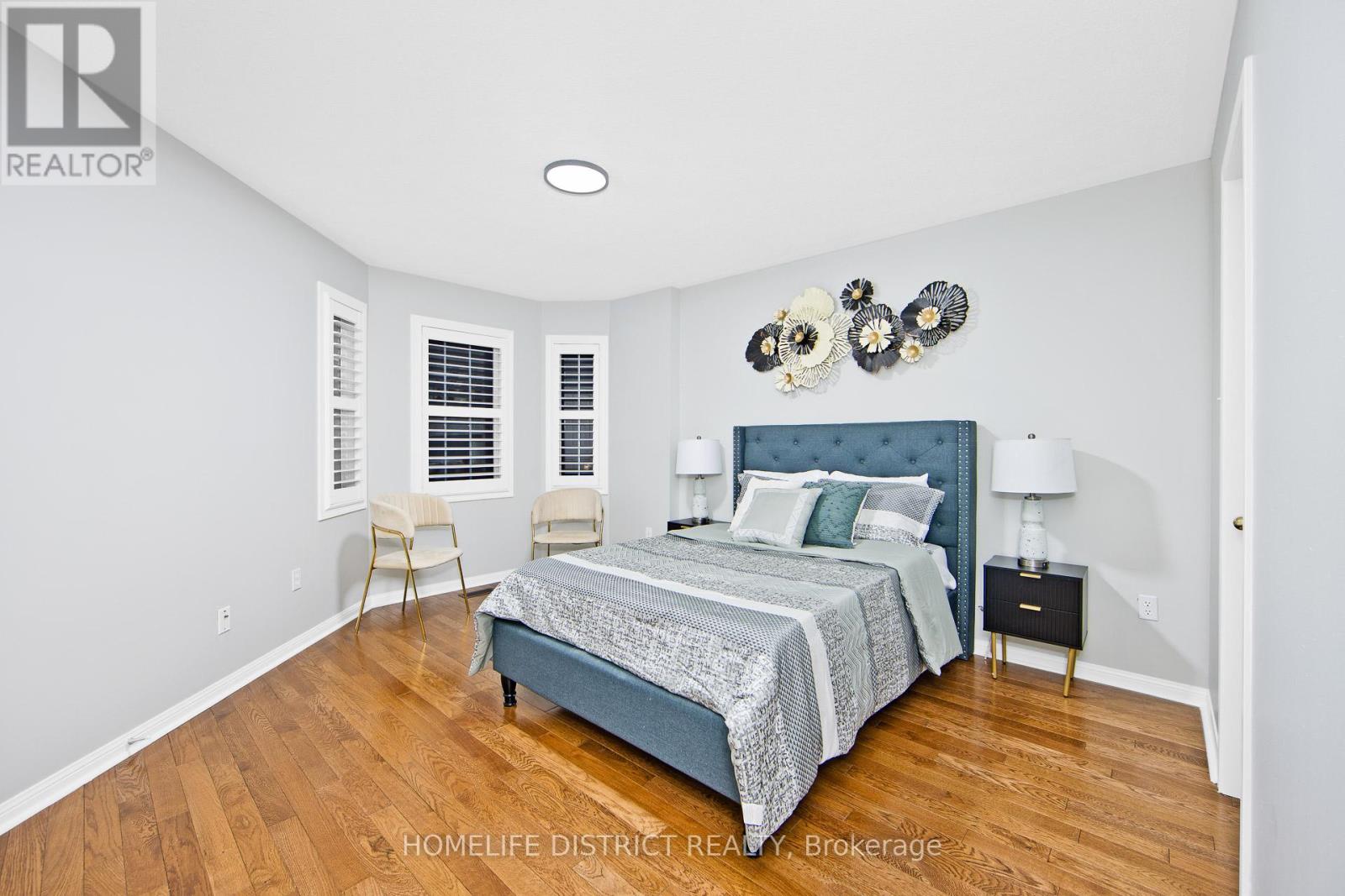 Photo 8 of 50 Weldrick Crescent, Clarington ON