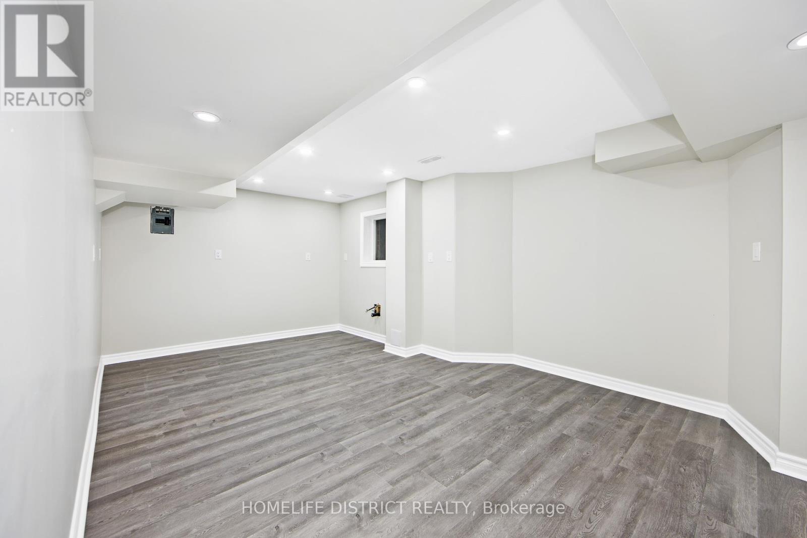 Photo 11 of 50 Weldrick Crescent, Clarington ON